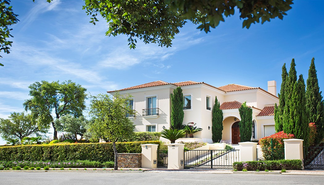 MIRADOURO VILLAGE & PLOTS