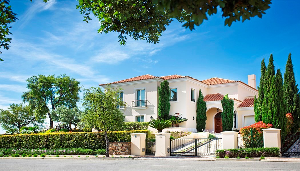 MIRADOURO VILLAGE & PLOTS