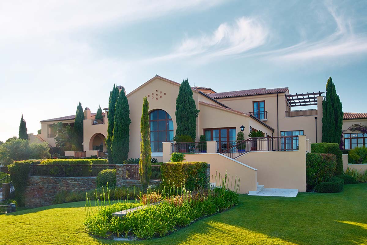 A Distinctive New Expression of Monte Rei Living